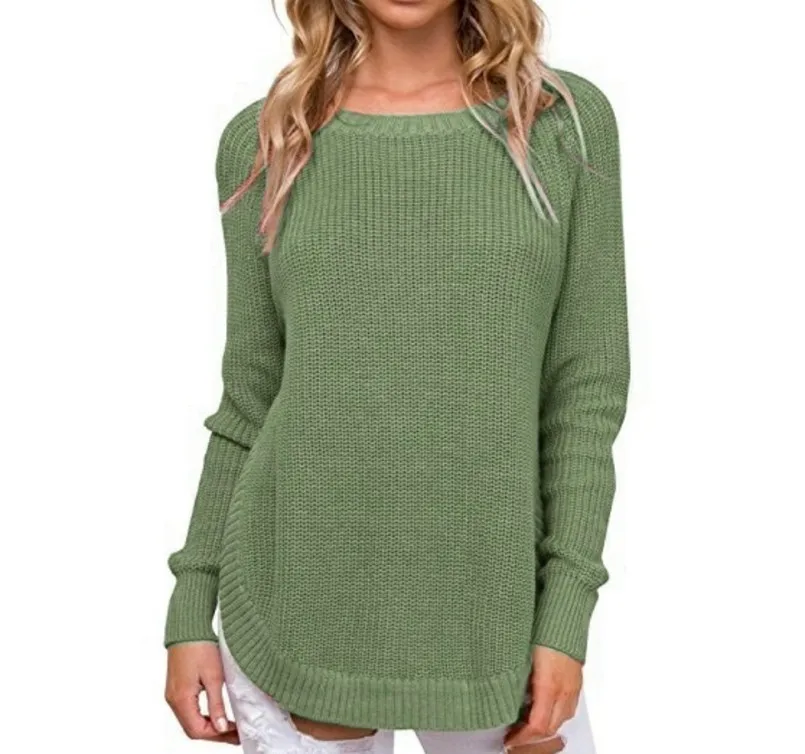 Пуловер с высоким разрезом круглым вырезом и длинными рукавами в европейском