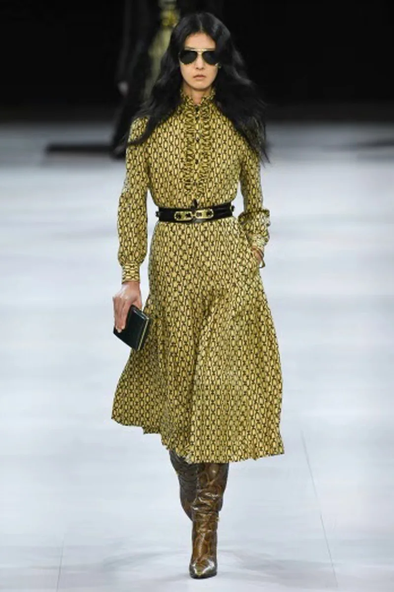 Женское длинное модельное платье винтажное элегантное с длинным рукавом и