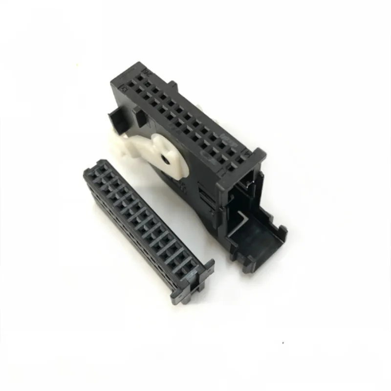 

Car reversing radar image navigation controller OCU channel 26P harness plug connector For Volkswagen Audi 7L6 972 726