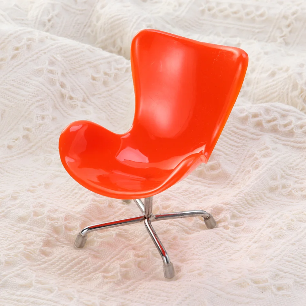 

1Pc Adorable Hedgehog Mini Chair Creative Lovely Small Animal Toy Plastic Hedgehog Seat (Yellow)