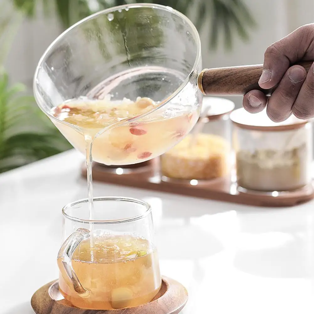 Стеклянный маленький горшок бытовой кухонный суп молочный горячий лапша