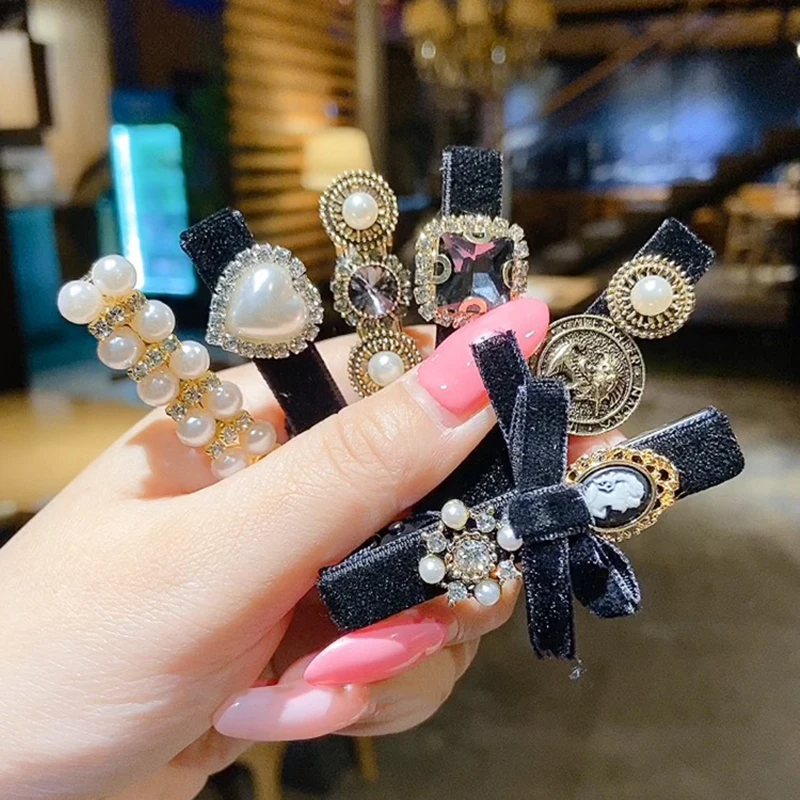 

[Xwen] New Pearl Velvet Bow Rhinestone Hair Clips Girl Side Duck Beak Clip Hairpin Headdress Fashion Hair Accessories OH2281