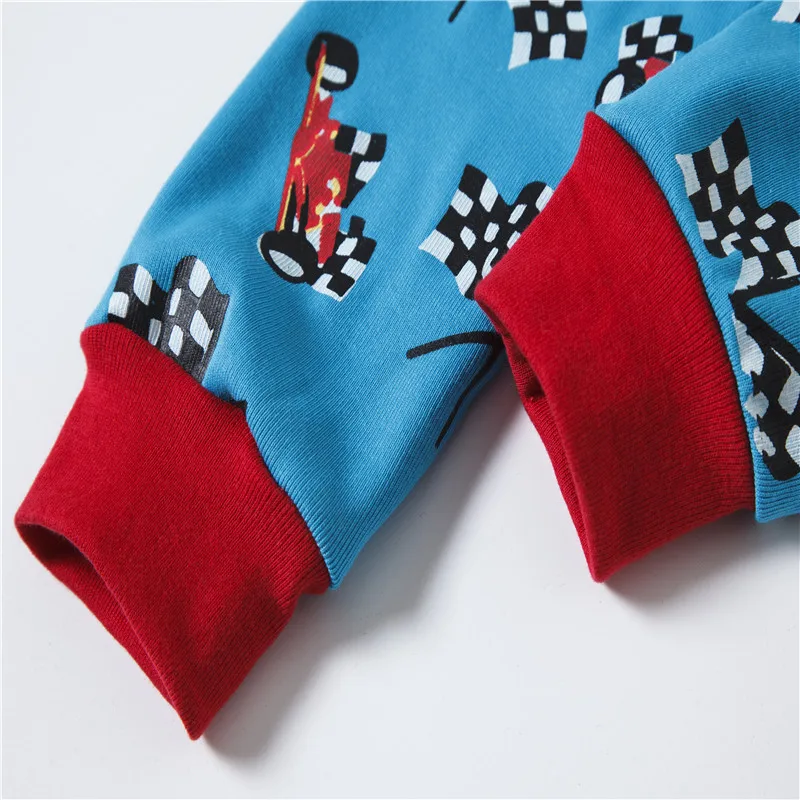 Пижамный комплект детский с машинками на осень/весну |