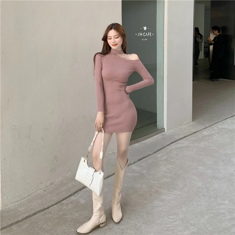 

Fashion Korean chic knit dress design sense strapless diamond chain slim slimming mini skirt 2021 spring new