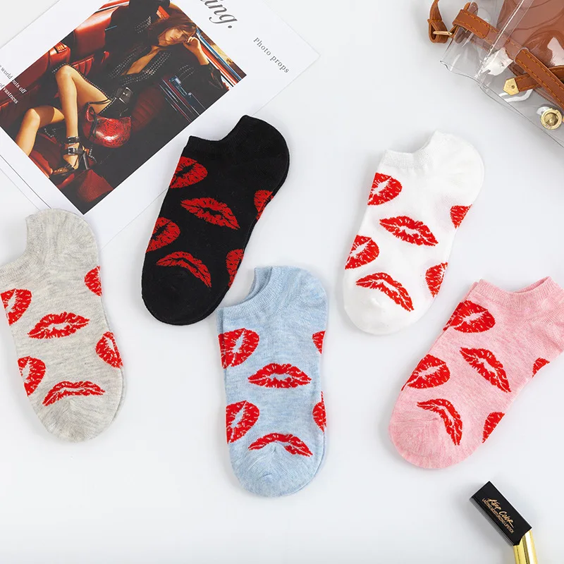 

10 pieces = 5 Pairs/lot Fashion Spring Summer Cotton Boat Crew Street Red Lips Socks Ankle Cotton Short Funny Lady Sexy Sox