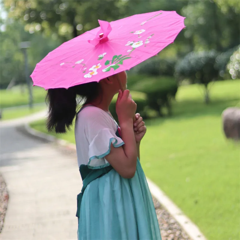 Зонт в китайском стиле с цветочным узором и кисточками старинный костюм