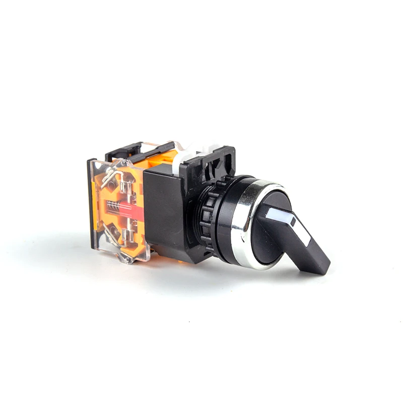 

Пластиковый трехпозиционный переключатель 10A/660V