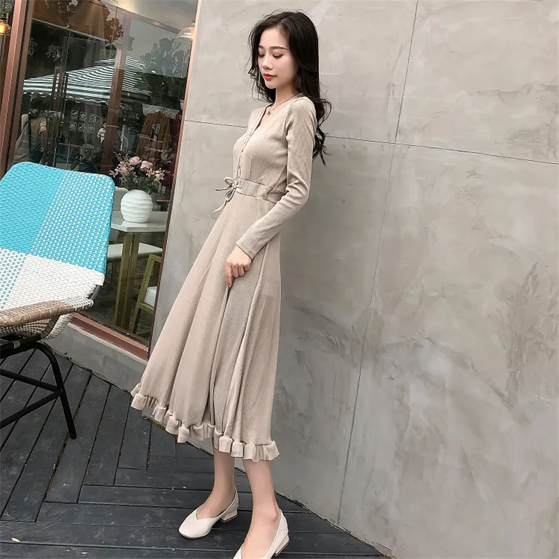 Повседневное однотонное ТРАПЕЦИЕВИДНОЕ женское платье с v-образным вырезом