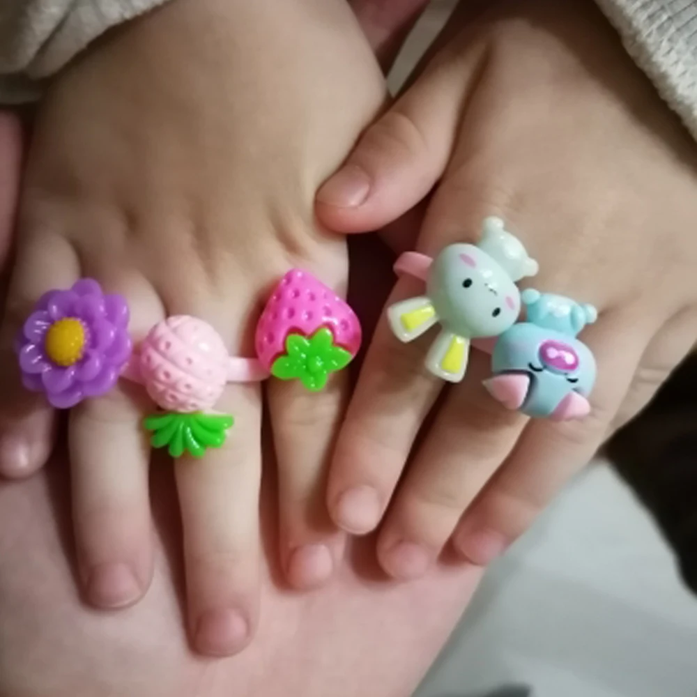 5pcs/lot Lovely Cartoon Animals Children Resin Plastic Rings For Kids Girls Finger Ring Cute Mini Small Charm Jewelry