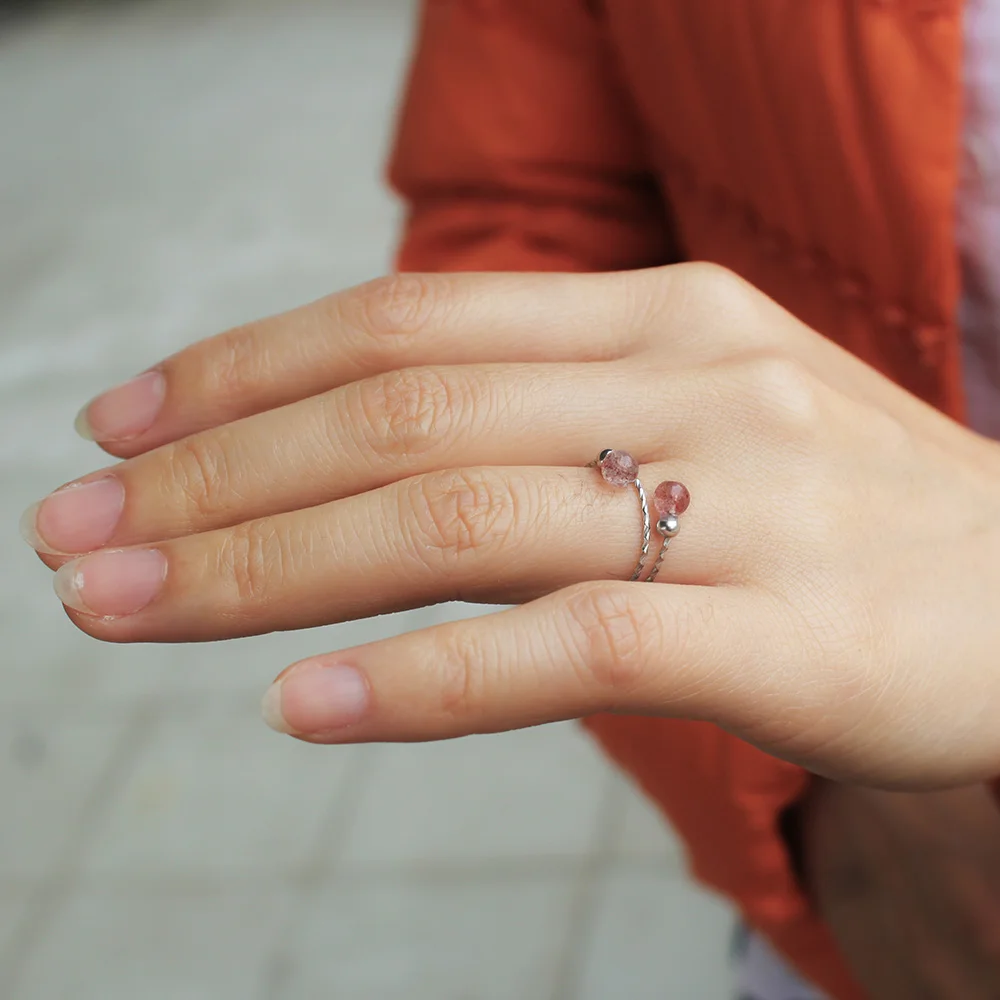 Женское многослойное кольцо из серебра 100% пробы с кристаллом в виде