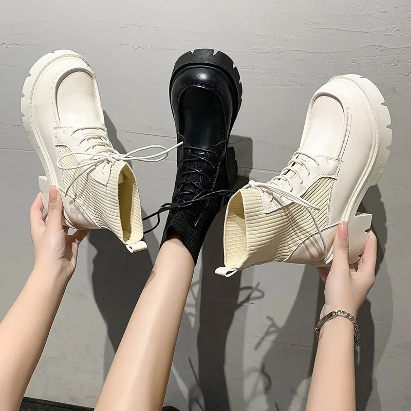 Женские трикотажные ботильоны на массивной платформе черные или бежевые