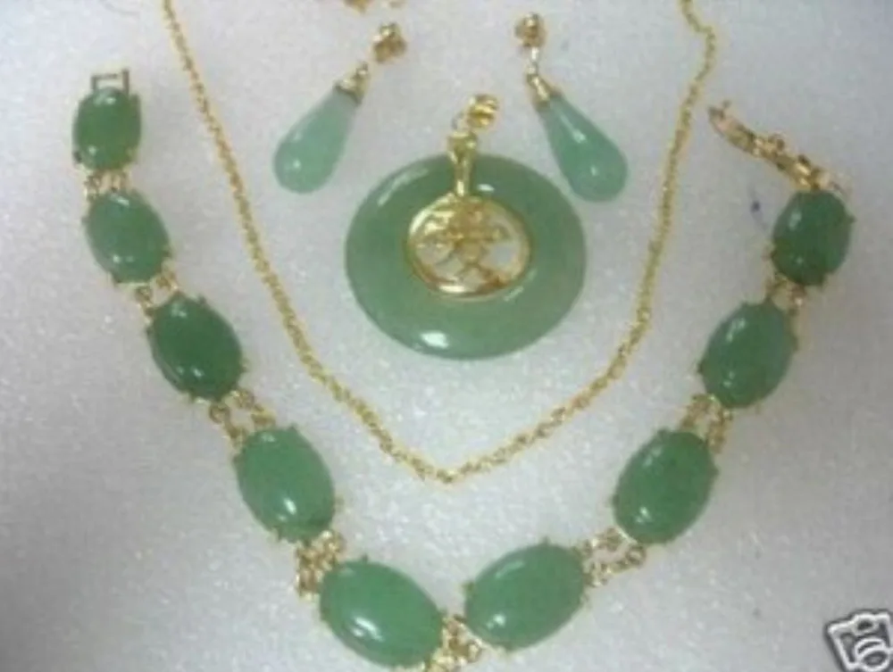 

Genuine Jade Necklace ,Bracelet,Earring set 17.5"/7.5"