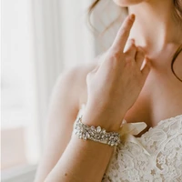 w005 hot sale corsage bracelet wristlet crystal corsage crystal bride wedding flower bracelet prom hand flowers wrist corsage