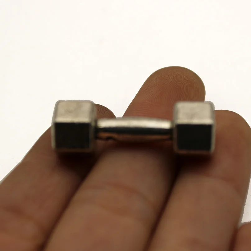 4 шт. оптовая цена подвеска в виде гантели для фитнеса античный посеребренный