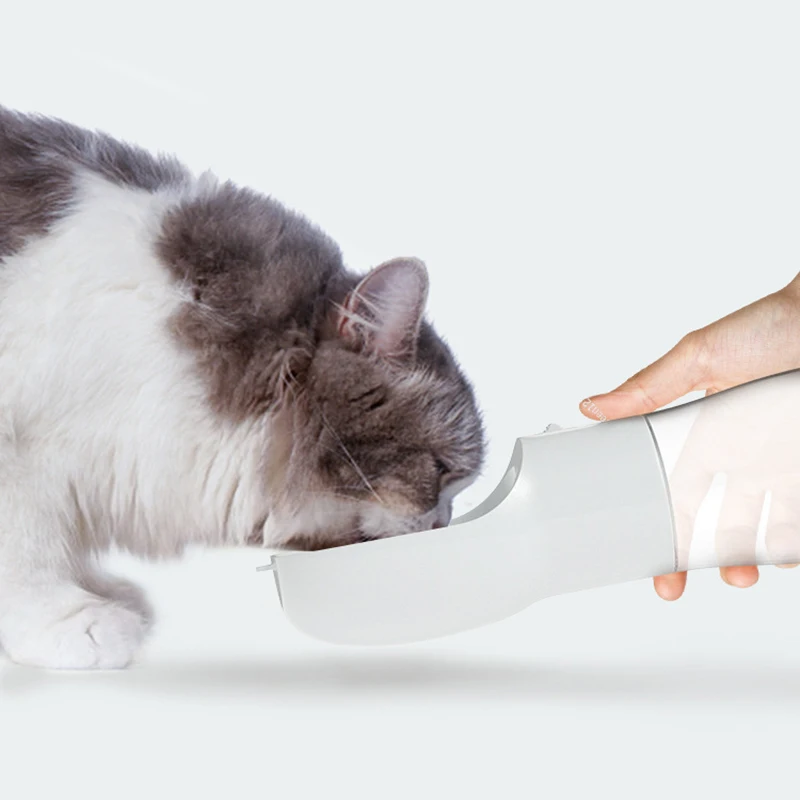 Портативная бутылка для воды собак маленьких и больших дорожная поилка щенков