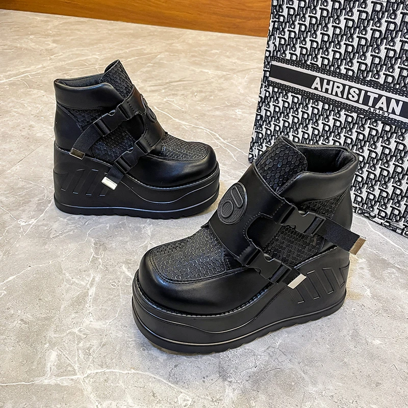 

Женские ботинки со шнуровкой, на платформе