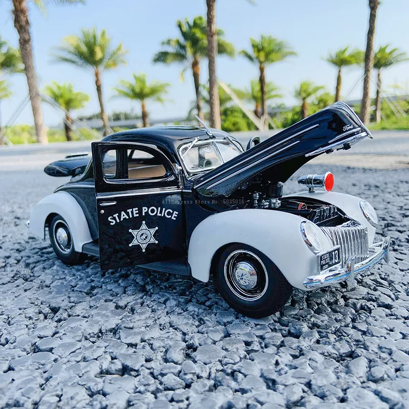 Maisto 1:18 1939 Ford Deluxe полицейская модель автомобиля из сплава ретро классическая