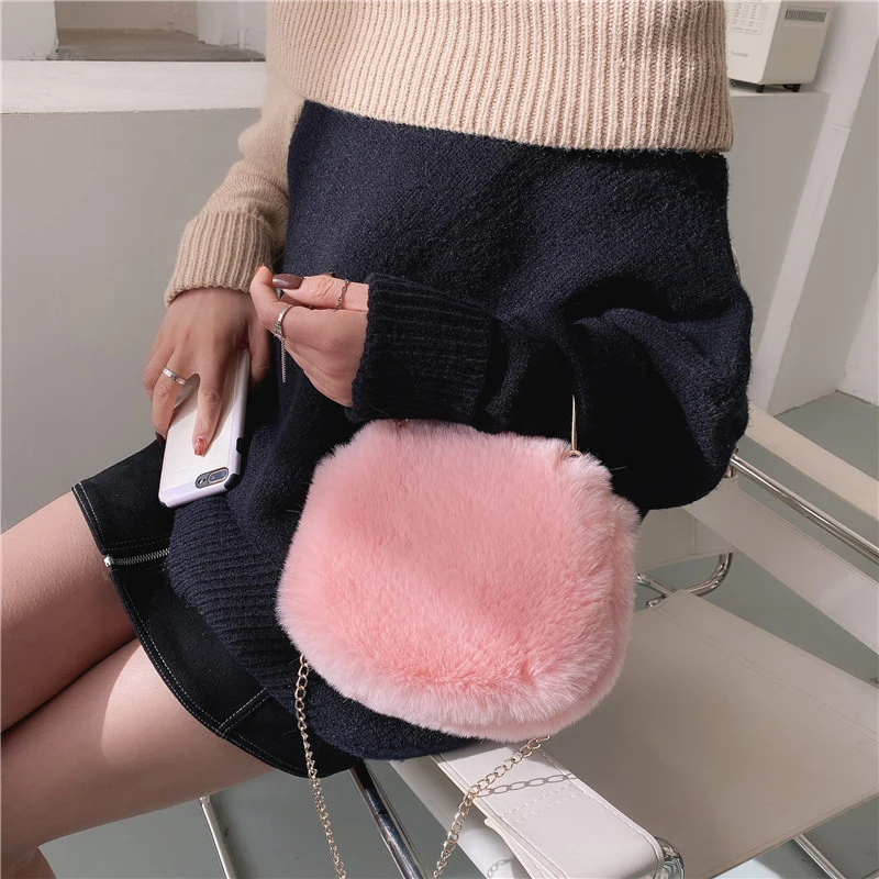 Soft Fluffy Flap Bag Metal Handle Plush Tote Bags For Women 2021 Furry Luxury Designer Handbag Chain Fur Shoulder Bags Small Sac