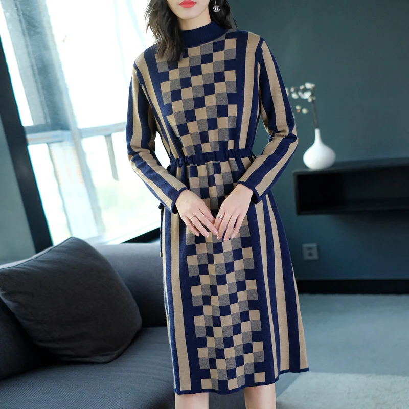 

Женское винтажное платье-свитер в клетку, повседневное облегающее платье средней длины в Корейском стиле, с высоким воротником, один размер...