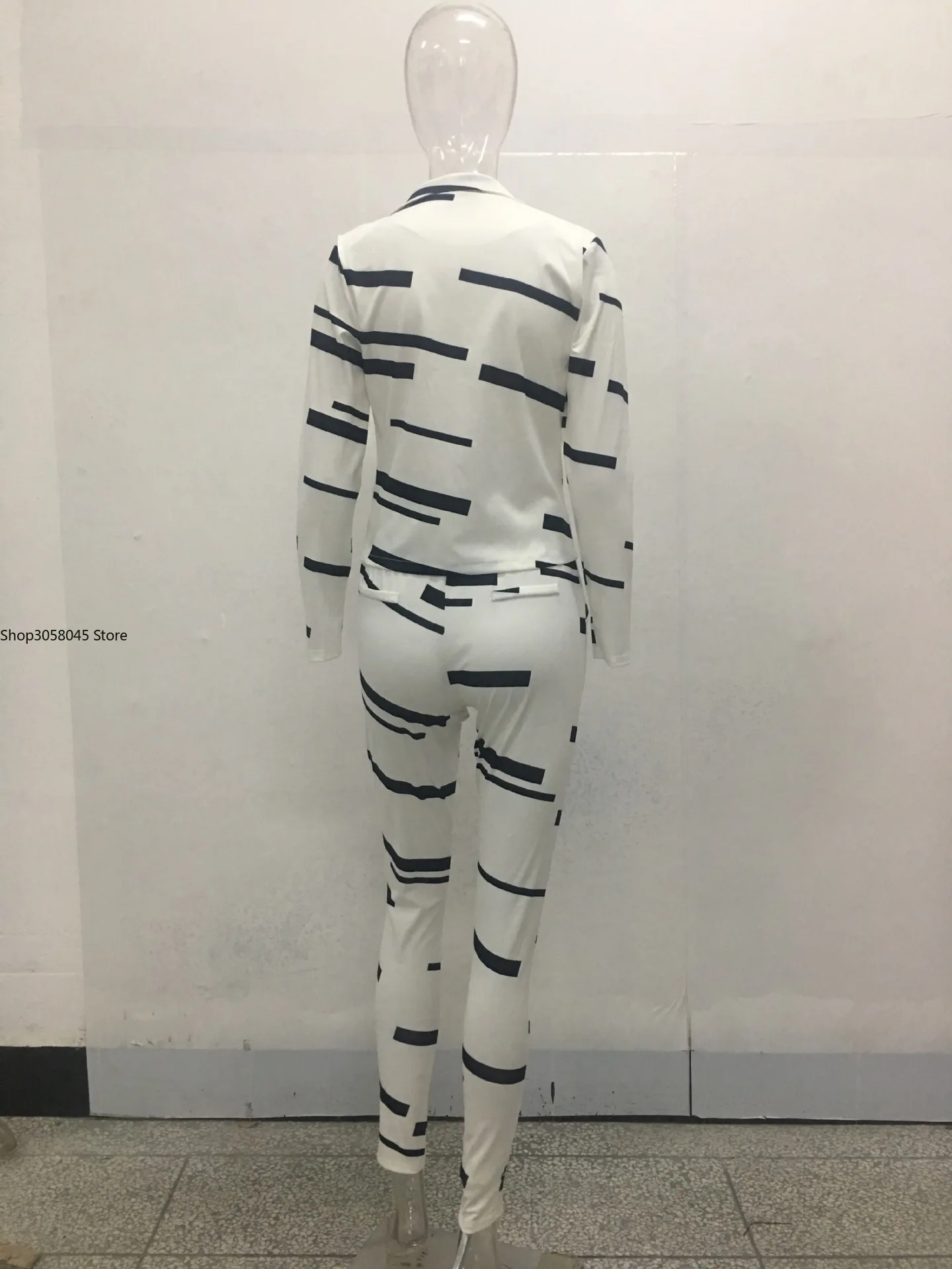 Женская модная черно-белая полосатая Наплечная куртка с принтом + брюки |