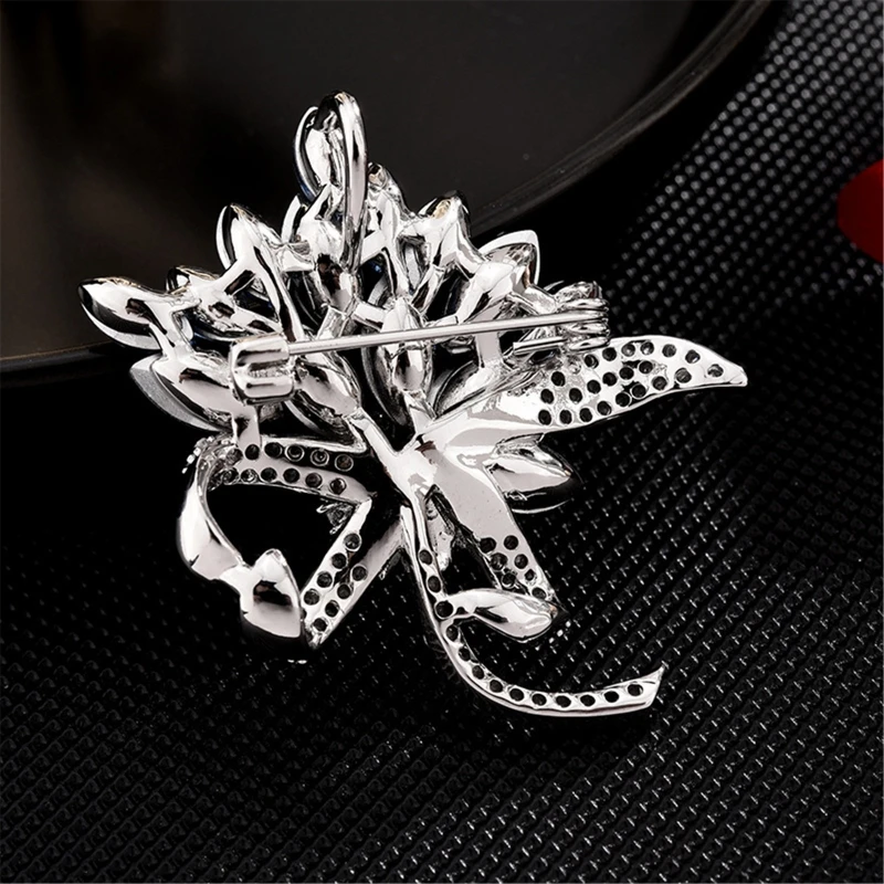

Dark Blue Flower Brooches for Women Vintage Fashion Style Elegant Wedding Pins Party Brooch Accessories