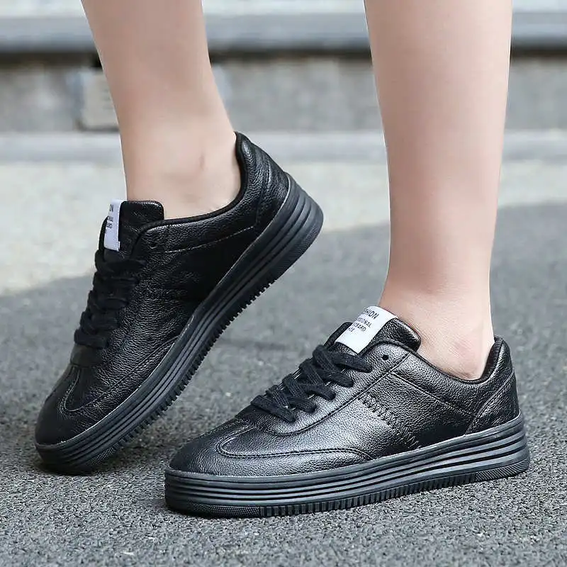 

2021 Women Sport Shoes Outdoor Lace Up Woman Sneakers Low Top Thick Bottom Women's Sport Shoes Slip Resistant Sport Shoes 215G