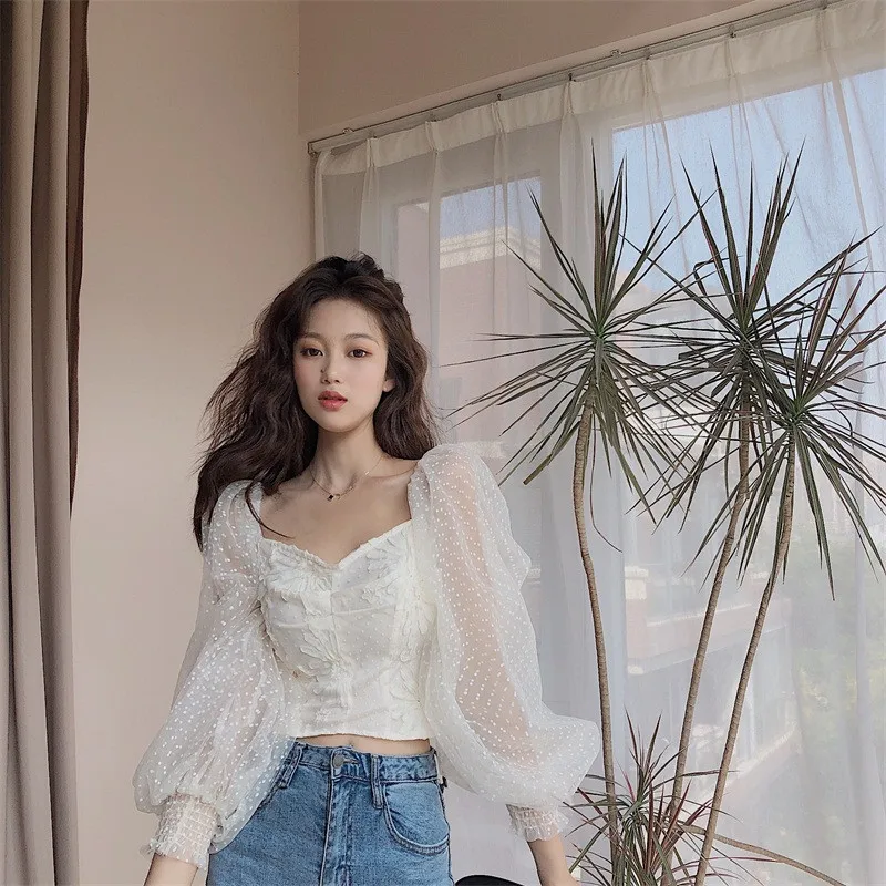 

2020 NEW Spring Very Fairy Tops Shirts Women Fashion Lantern Sleeve White Lace Shirts Square Collar Short Sexy Chic Blouse