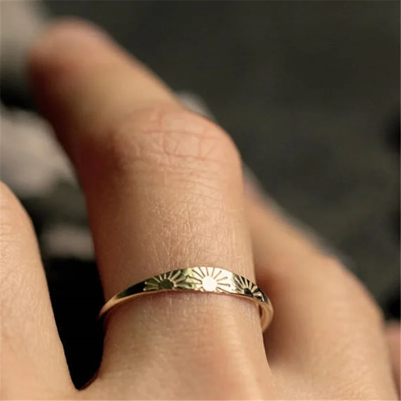 

Bohemian Vintage Style Little Sun Ring Female Cute Wedding Engagement Rings Boho Retro Ladies Charms Adjustable Design Jewelry