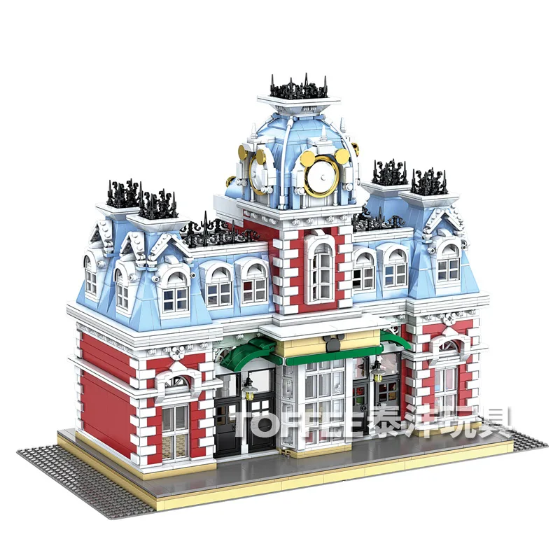 

IN STOCK 3132 PCS 11004 The Station of The Creamland Building Blocks Bricks Model Toys As Kids Birthday Gifts Christmas Toys