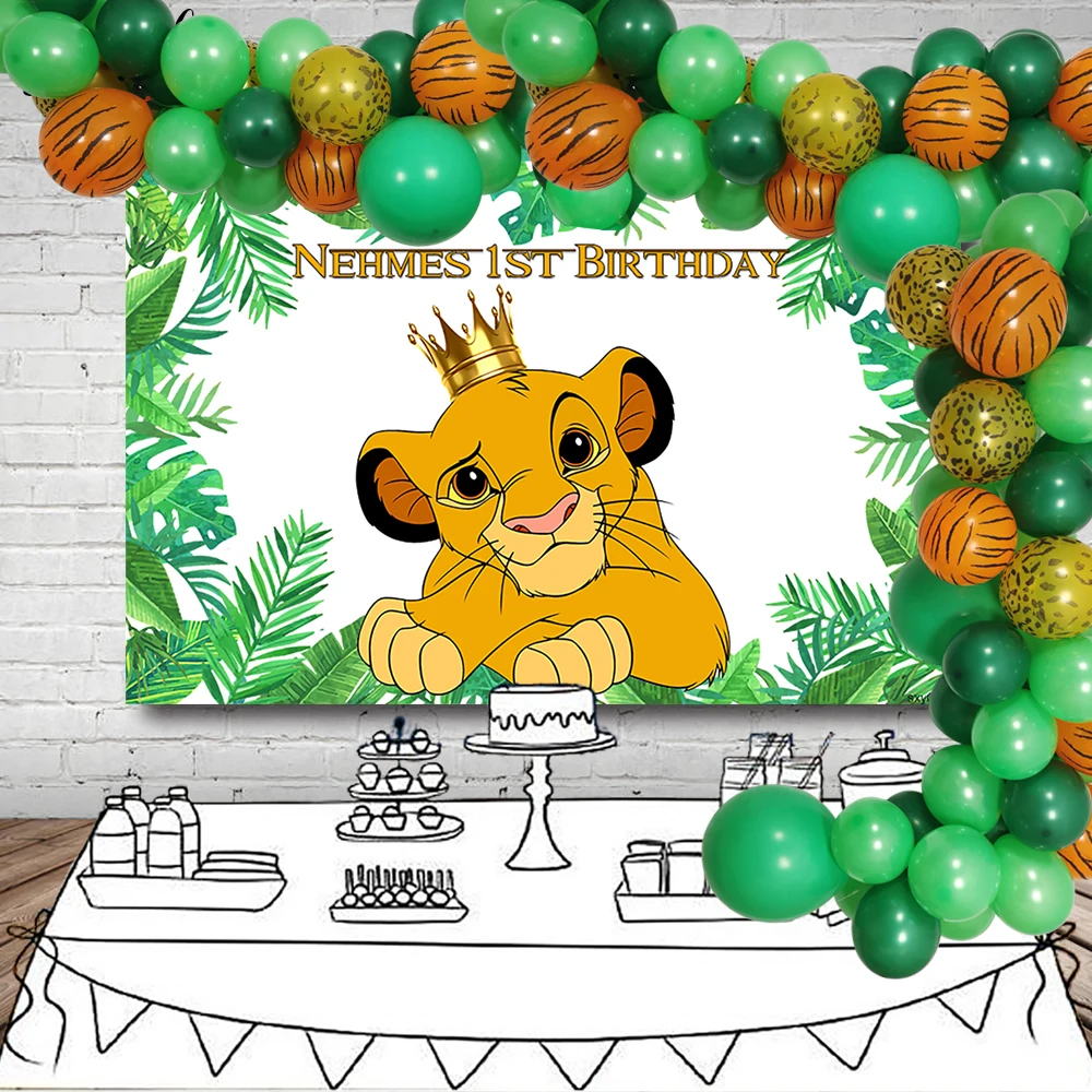

The party with the theme of Lion king makes the children feel brave and happy.