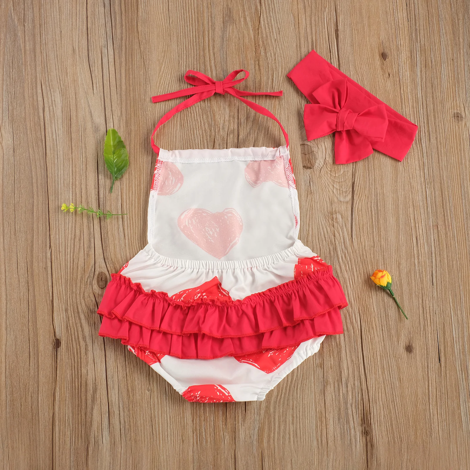 

Princess Baby Girls Boys Bodysuits Valentine's Day Outfits Heart Print Ruffles Sleeveless Belt Jumpsuits 0-24M