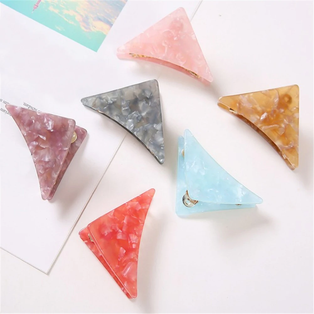

Heart Square Hair Clip For Women Hair Accessories Acrylic Simple Hair Claw Printed Hair Claw Clip Elegant Charm Hairpin Barrette