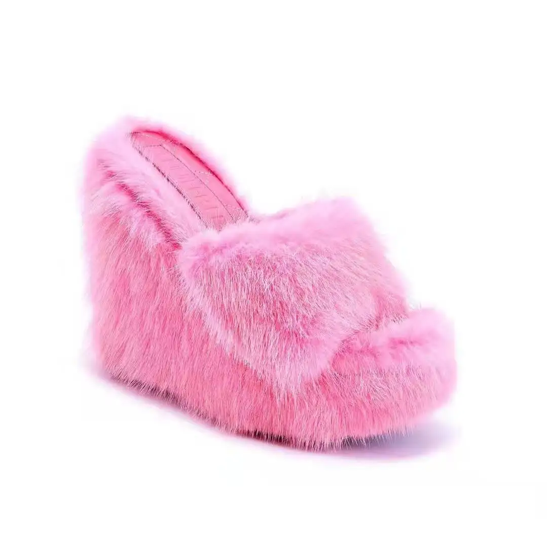 

2022 Autumn New Fur Slippers Flat Wedge Heel Slippers Women High-heeled Furry Drag Fashion Outdoor All-match Shoes Slippers