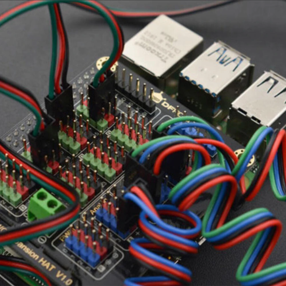 Плата расширения DFRobot IO для Raspberry Pi 4B 3B + с цифровым аналоговым портом PWM IIC UART SPI IIS
