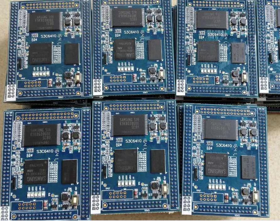 Материнская плата S3C6410 полностью совместима с дружественной материнской платой Tiny6410, а партия поставок гарантирована в течение полгода