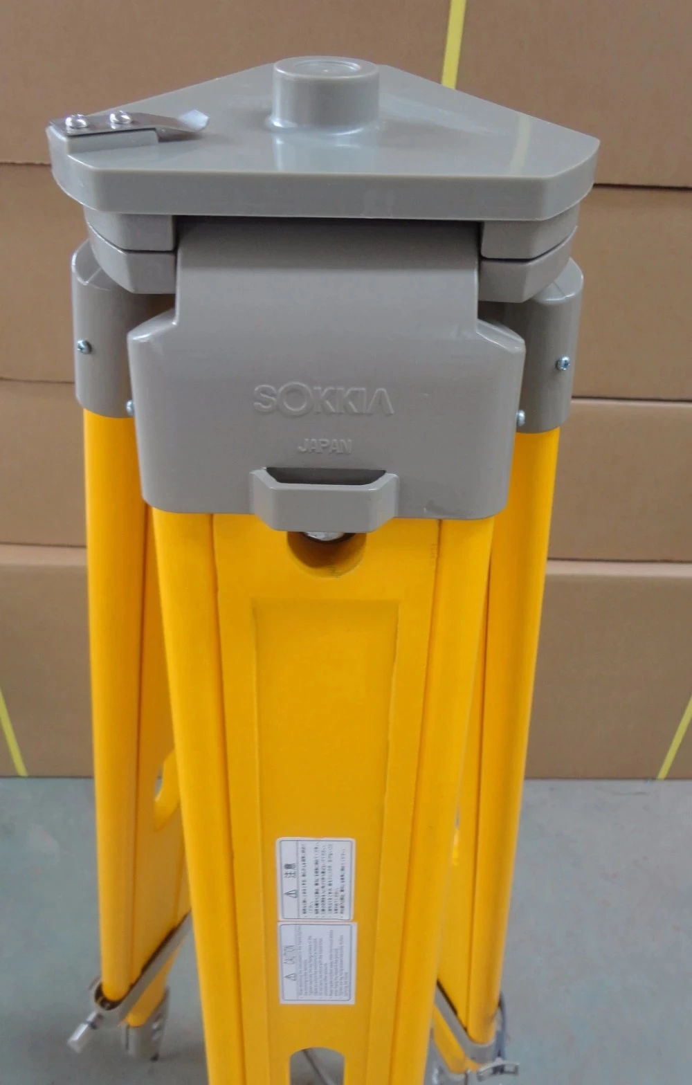 

screw lock heavy duty total station surverying tripod