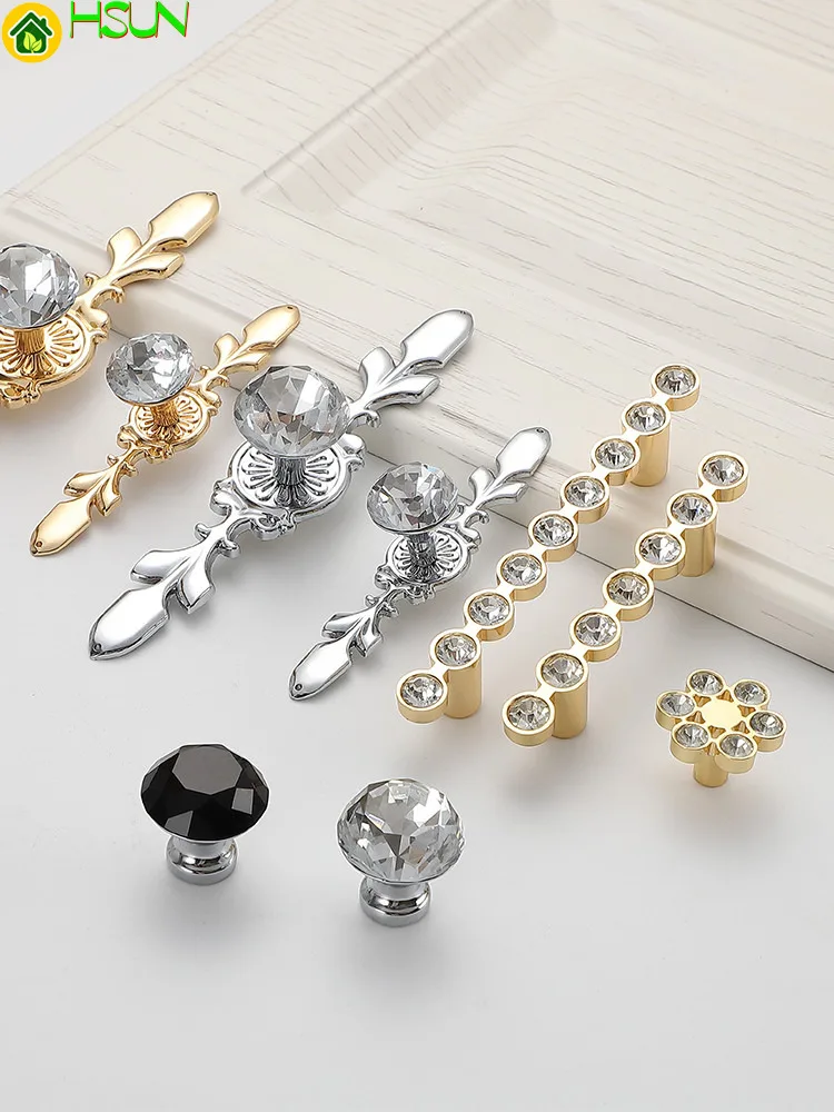 

Diamond Handles Luxury Crystal Cabinet Handles Closet Door Drawer Knobs Wardrobe Pulls Pullers with Screws Hardware