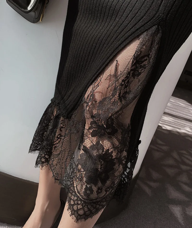Женское облегающее трикотажное кружевное платье черное миди с длинными рукавами