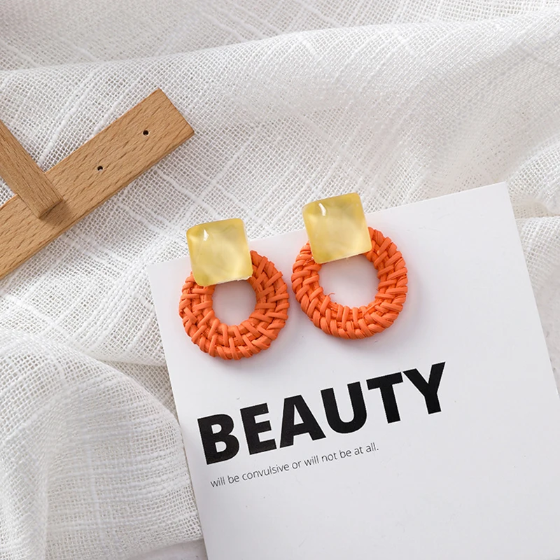 Модные серьги капли в богемном стиле круглые плетеные из соломы для женщин