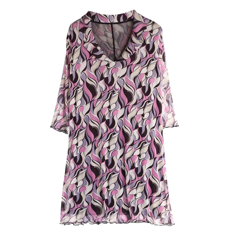 Платье средней длины с принтом и отложным воротником рубашка коротким рукавом