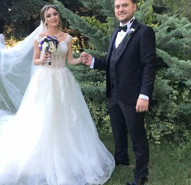 

Женское винтажное свадебное платье It's yiiya, белое кружевное ТРАПЕЦИЕВИДНОЕ ПЛАТЬЕ со шлейфом на лето 2019