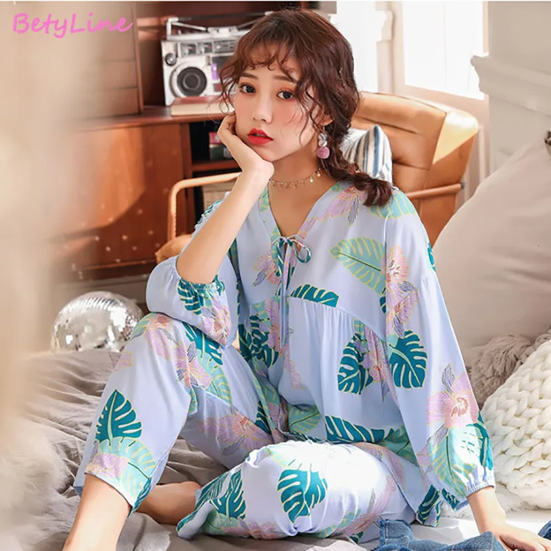 Женский пижамный комплект на осень с v-образным вырезом милая пижама принтом