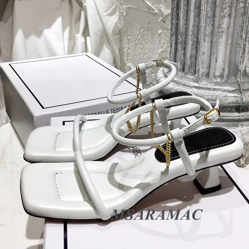 Босоножки женские на высоком каблуке большой квадратный носок металлическая