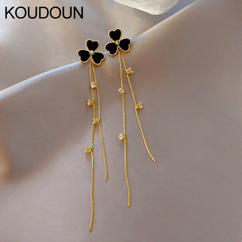 

Sweet Wind Clover Stud Earrings Female Net Red with The Same Temperament Tassel Long Tassel Fashion Pendant Earrings