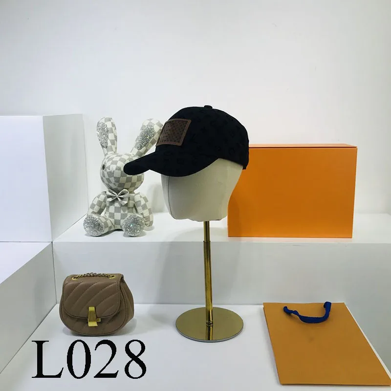 

L028 Classic baseball cap Popular retro hats in four seasons can be customized with lattice 1:1 opening molds 2021 new hot