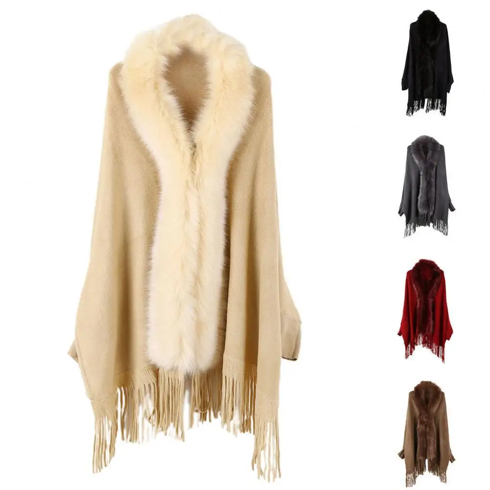 

Женская накидка-пончо с длинным рукавом и искусственным мехом