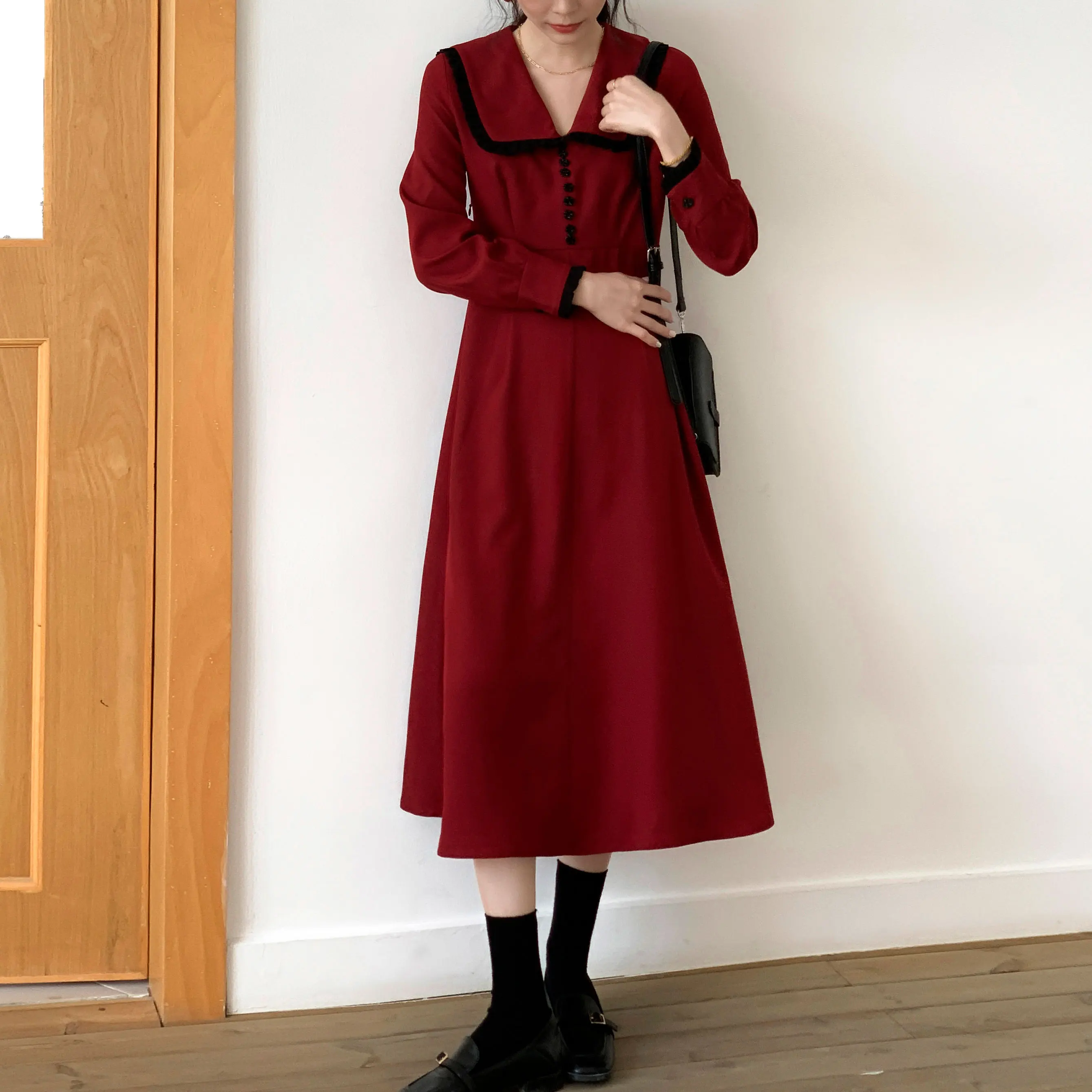 Женское платье в стиле колледжа Бордовое ретро женское с длинным рукавом