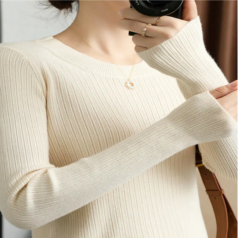 

Autumn and winter new round neck sweater women's slim body pullover sweater slim body long sleeve bottoming shirt size