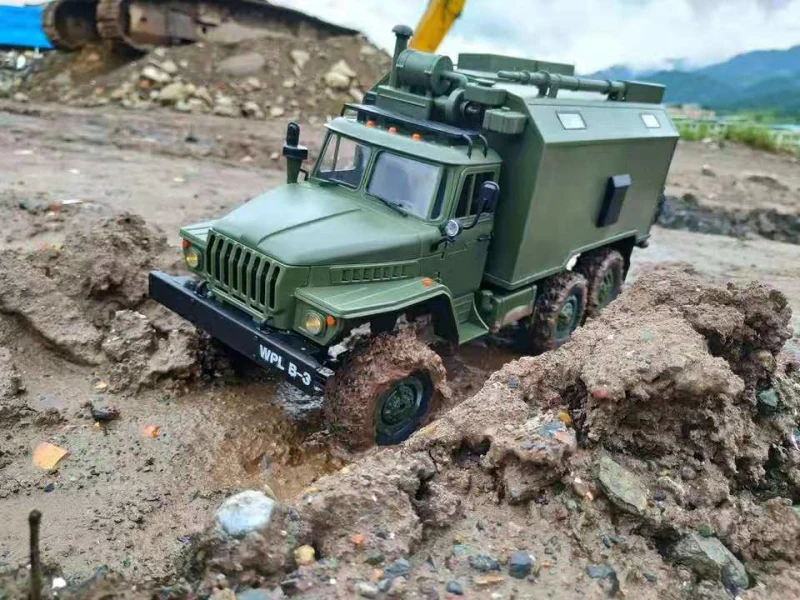 R/C военный грузовик B-3 советская Урал командная машина 2,4G RC автомобиль со светодиодный светильник шасси из сплава играть для 30Minu дистанционного управления автомобиля игрушки