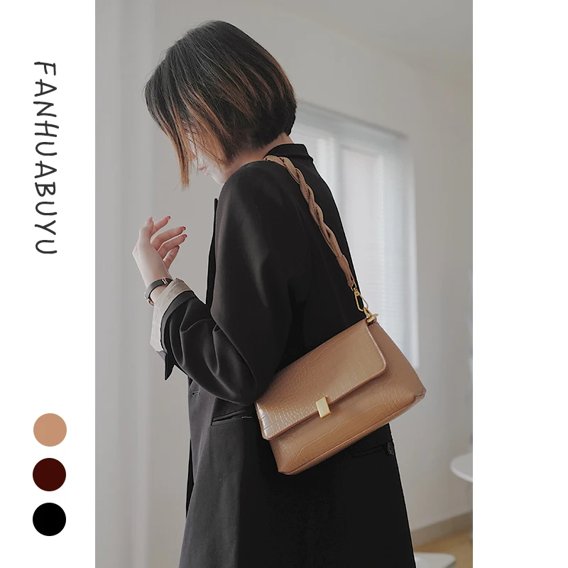 

Retro Single Shoulder Messenger Bag women's fashion crocodile pattern stick bag women's mahogany shoulder strap underarm bag
